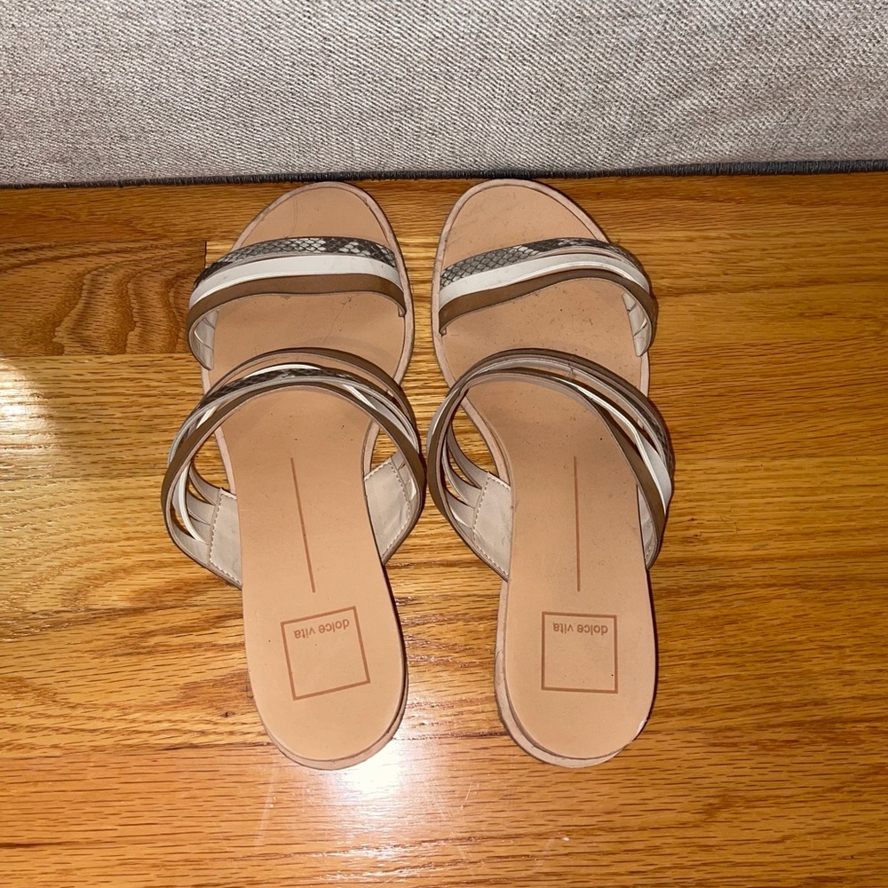 Women sandals